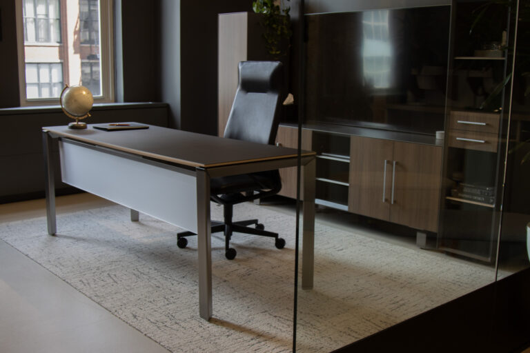Miro Desk + Miro Storage