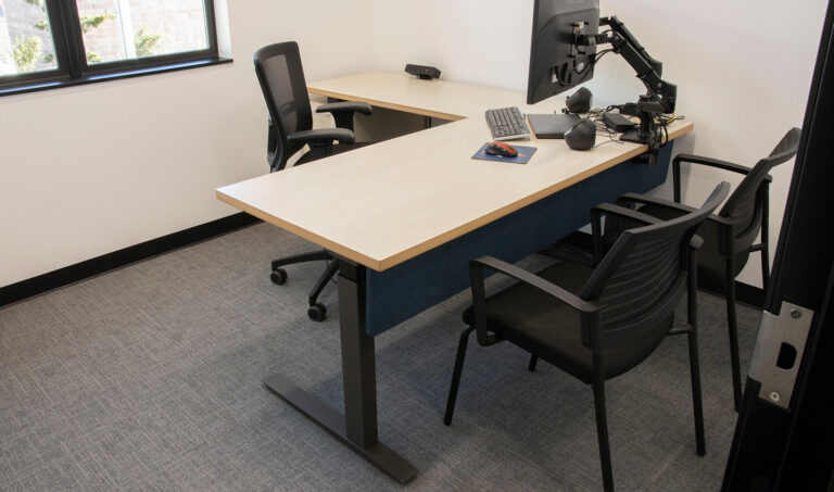 Essential Desk